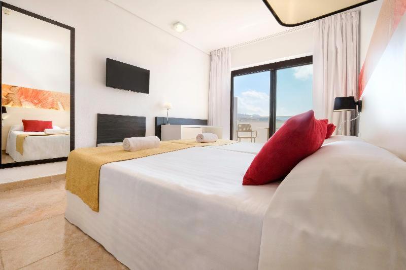 Azuline Hotel Bergantin San Antonio  Rum bild